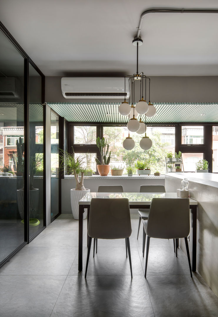 空氣感文青宅, 磨設計 磨設計 Minimalist dining room