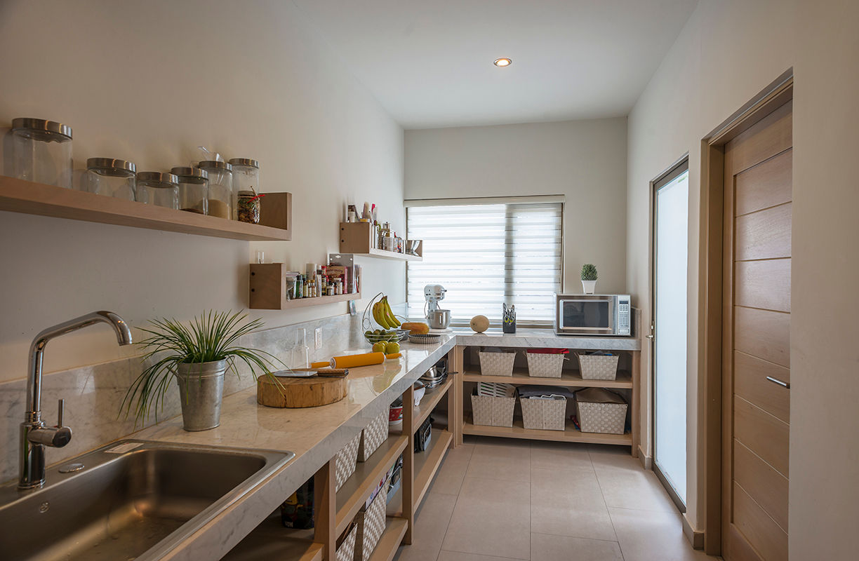 CASA EG, ROMERO DE LA MORA ROMERO DE LA MORA Modern Kitchen