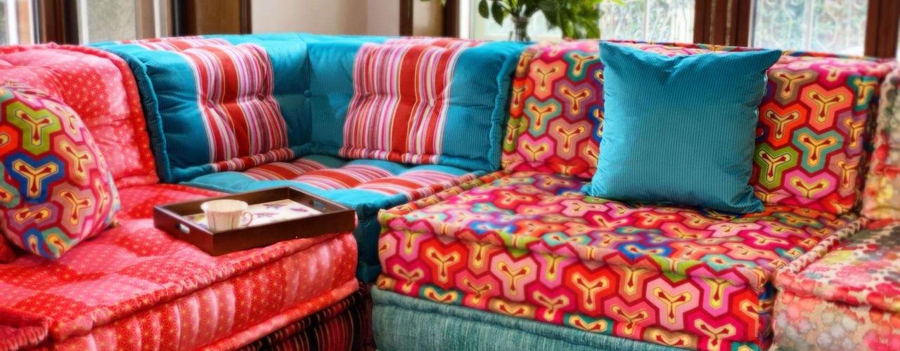 Our ordering process Lila & Lin Villas Couch, Furniture, Plant, Azure, Nature, Living room, Textile, Window, Wood, Outdoor furniture