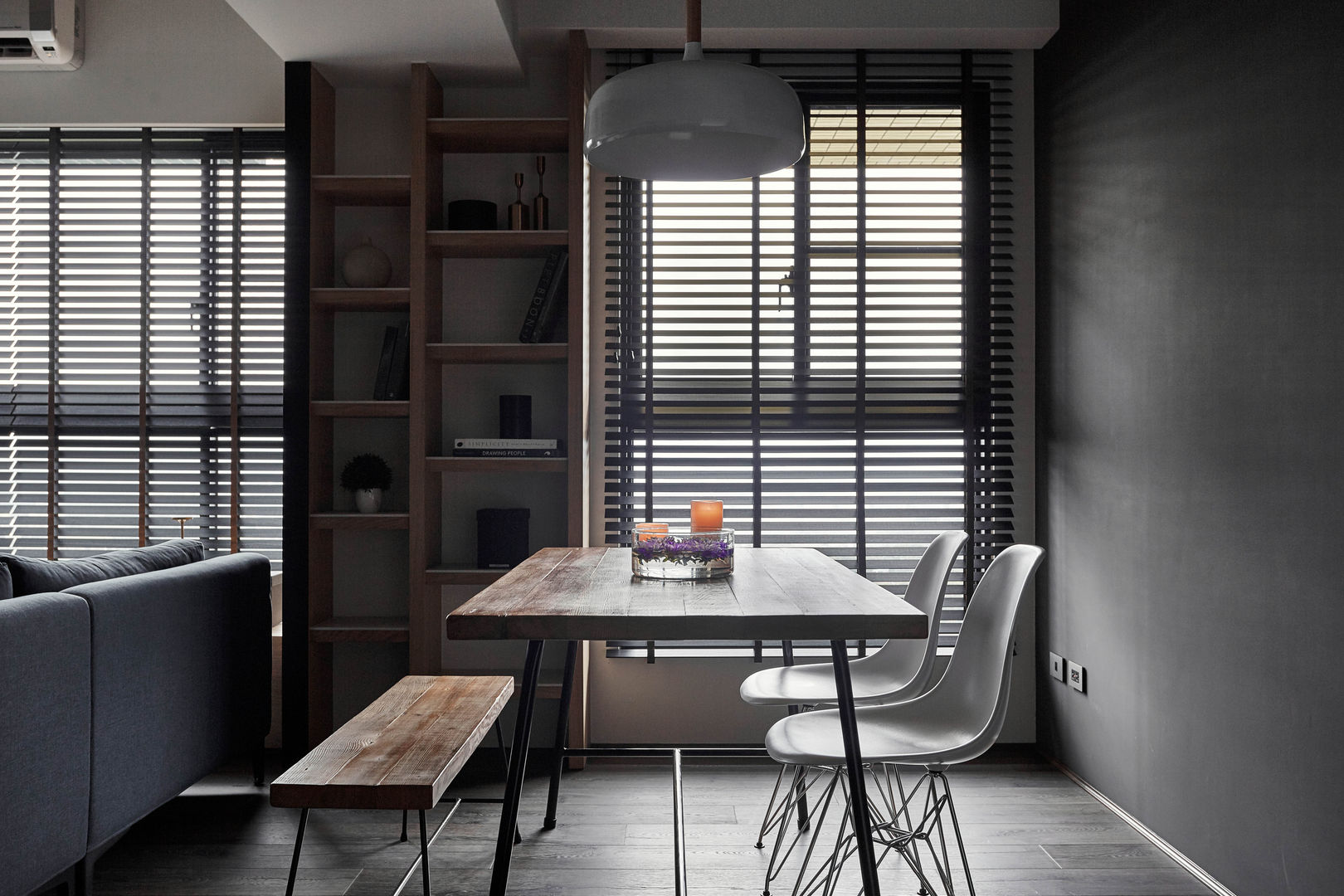 TOUGH INN, 寬度 空間設計整合 寬度 空間設計整合 Modern Study Room and Home Office