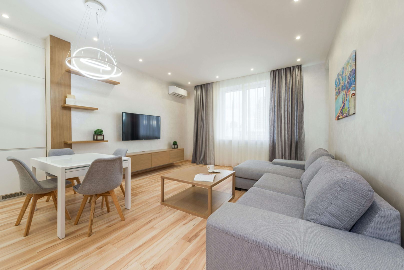 EA20250717-23862 Press profile homify Living room Furniture, Interior design, Flooring, Floor, Wood, Wood flooring, Couch, Ceiling, Living room, Room