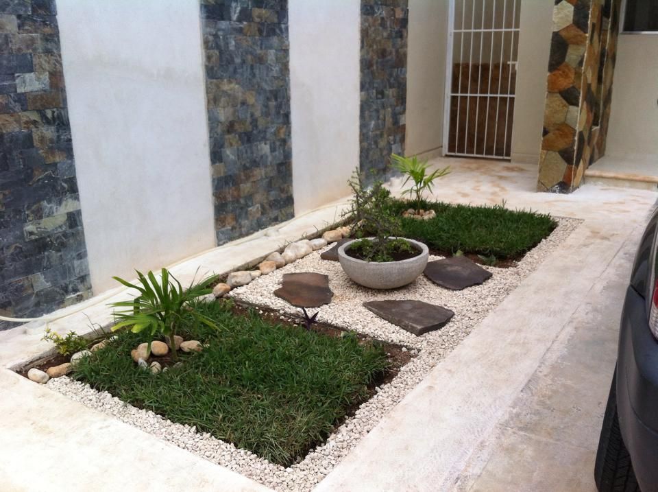 Jardín pequeño Constructora Asvial S.A de C.V. Minimalist style garden Stone Jardín pequeño