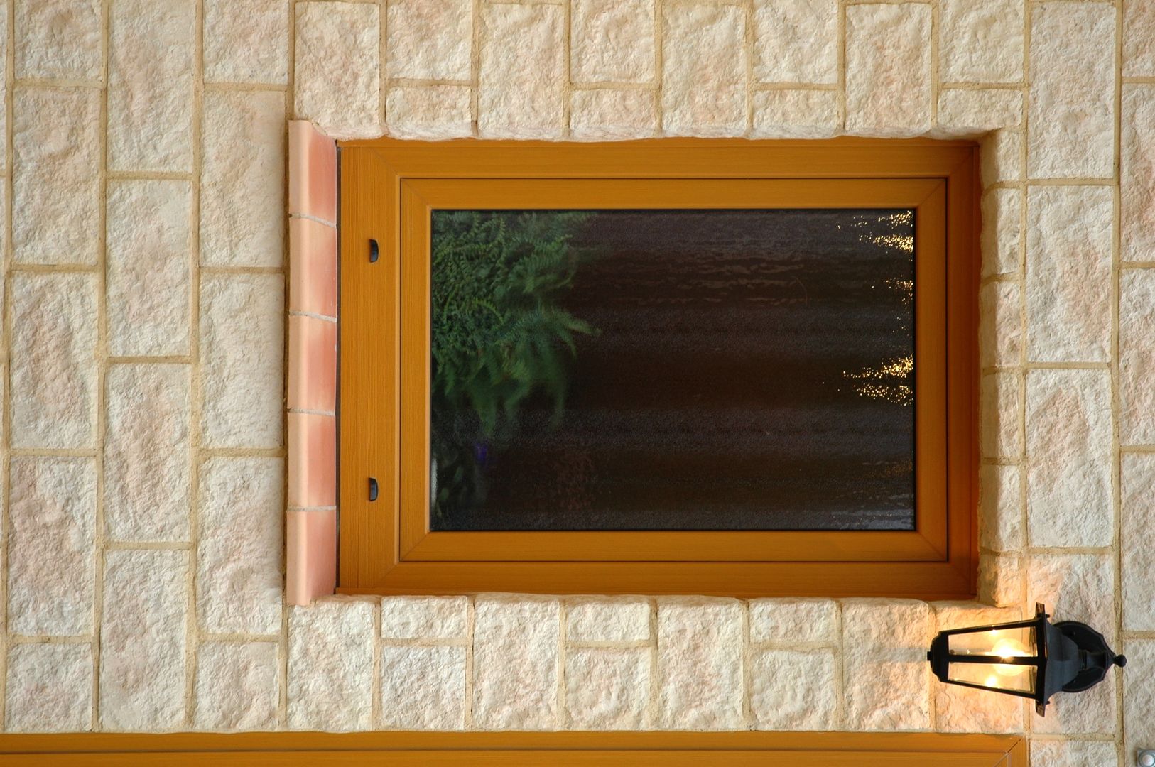 Mediterrane Fensterbank aus Ton Rimini Baustoffe GmbH uPVC windows Anlage,Holz,Rechteck,Holzbeize,Malen,Haustür,Wand,Hartholz,Kunst,Tönungen und Schattierungen