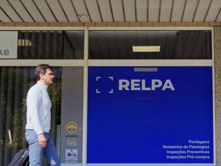 EA20250807-23916 Press profile homify Storage room Glass, Advertising, Cleanliness