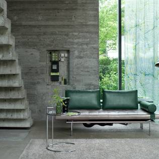 DIY: Homemade Textile Wallpaper