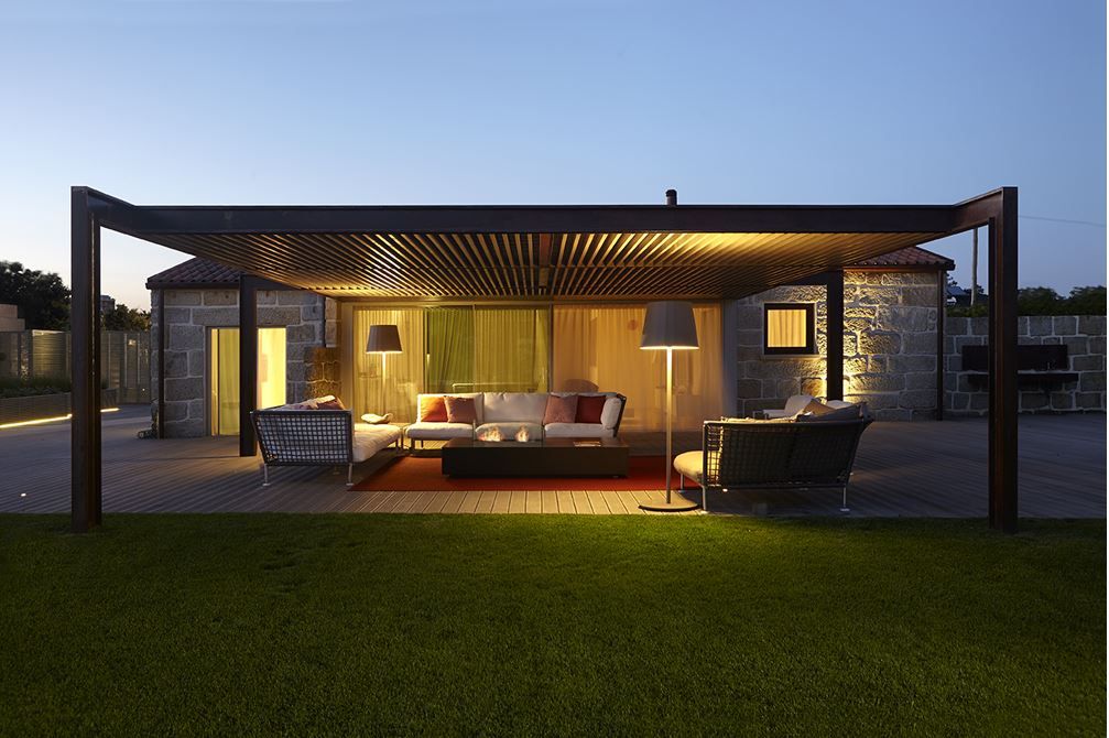 Casa de fachada rústica em Ofir, Ana Lobo Ana Lobo Modern Houses Céu,Construção,Plantar,Janela,Sombra,casa,Lote de terra,Porta,Grama,Cabana