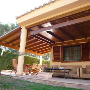 Top 5: from 12 garden fences to the wee-little prefab home you'll fall in love with!