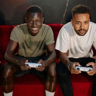 The Man Cave Shed: Essential Design Tips for Comfort, Style, and Functionality