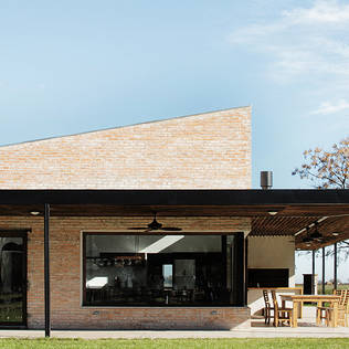 Top 5: 4 modern home designs(with floor plans) to 30 photos that show off the power of home staging