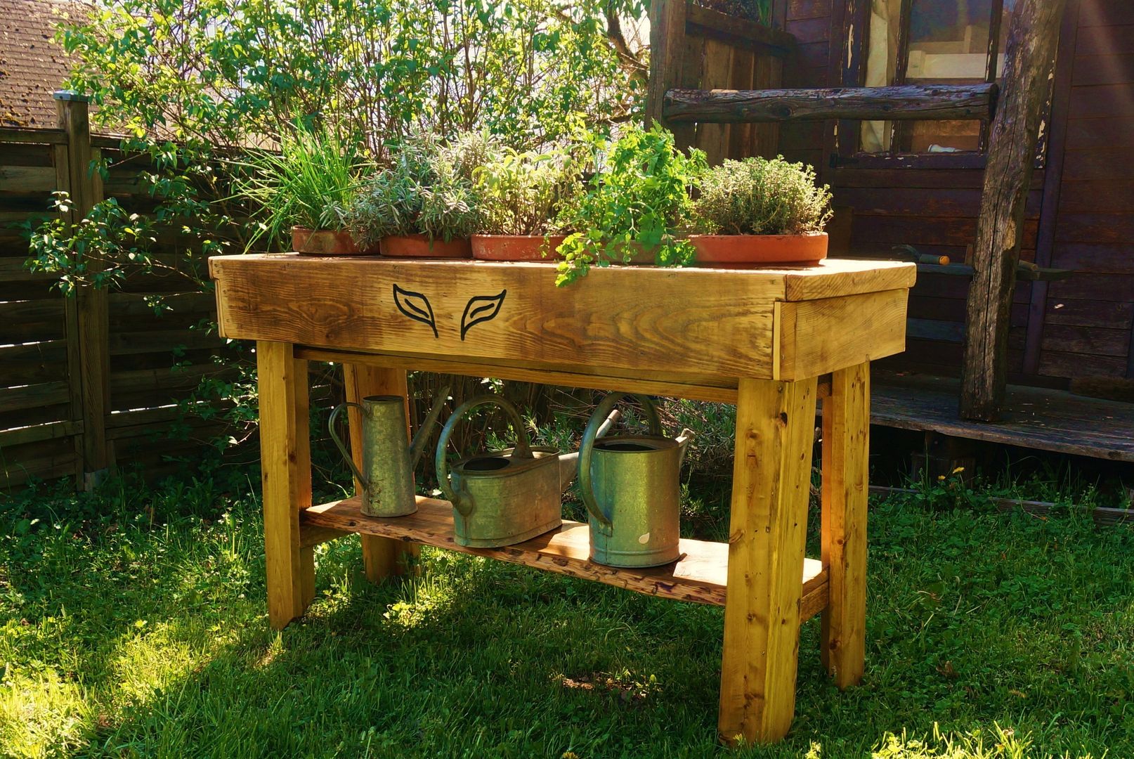 Jardiniere bois, Jardin boheme Jardin boheme Rustic style garden Plants & flowers