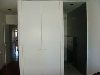 REMODELAÇÃO APARTAMENTO MATOSINHOS SUL, OCCO OCCO Modern Bathroom