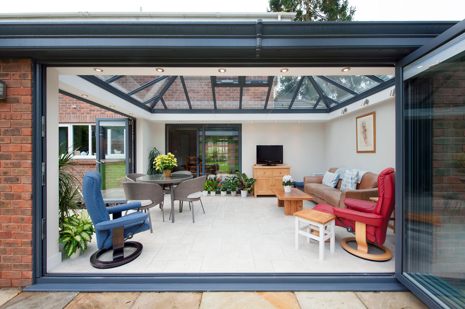 Modern Garden Room homify Modern Conservatory