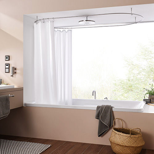 Duschvorhangstange als Oval für Badewannen frei hängend an der Decke montiert mit Textil-Duschvorhängen. PHOS Design GmbH Modern Bathroom Iron/Steel dusche,moderne Badewanne,badewanne,duschwanne,Duschvorhang,freistehende Badewanne,Duschvorhangstange,Duschhalterung,Duschbefestigung