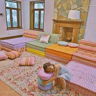 10 Benefits of the Ever-so-versatile French Daybed Modular Sofas