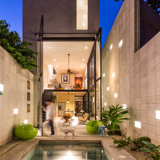 A House That Is Only 6.5 Metres Wide!