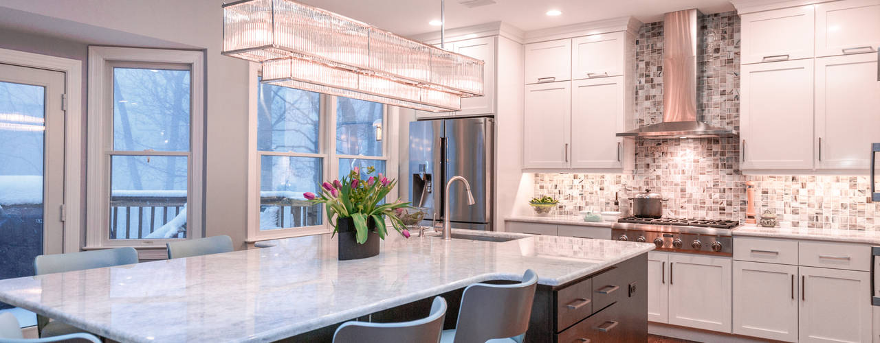 White Delight PERFORMANCE KITCHENS & HOME Built-in kitchens Wood Wood effect white kitchen,gray cabinetry white,shaker white cabinet,gray kitchen,performance kitchens,white countertopssub