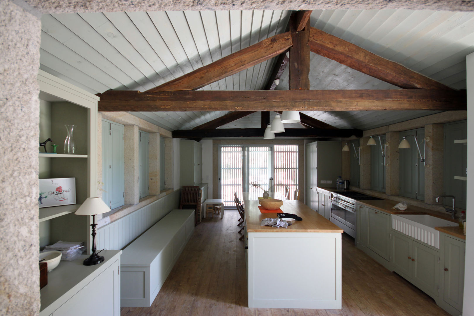 House Âncora, Branco Cavaleiro architects Branco Cavaleiro architects Kitchen