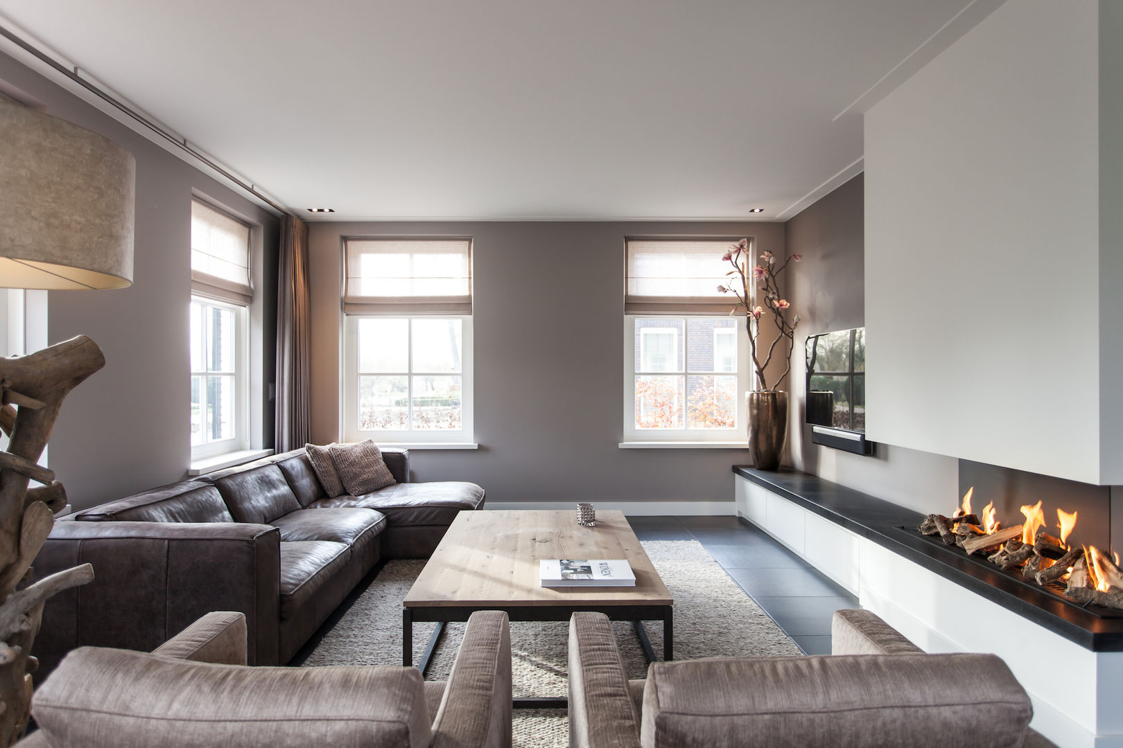 Woonkamer homify Modern Living Room Sofas & armchairs