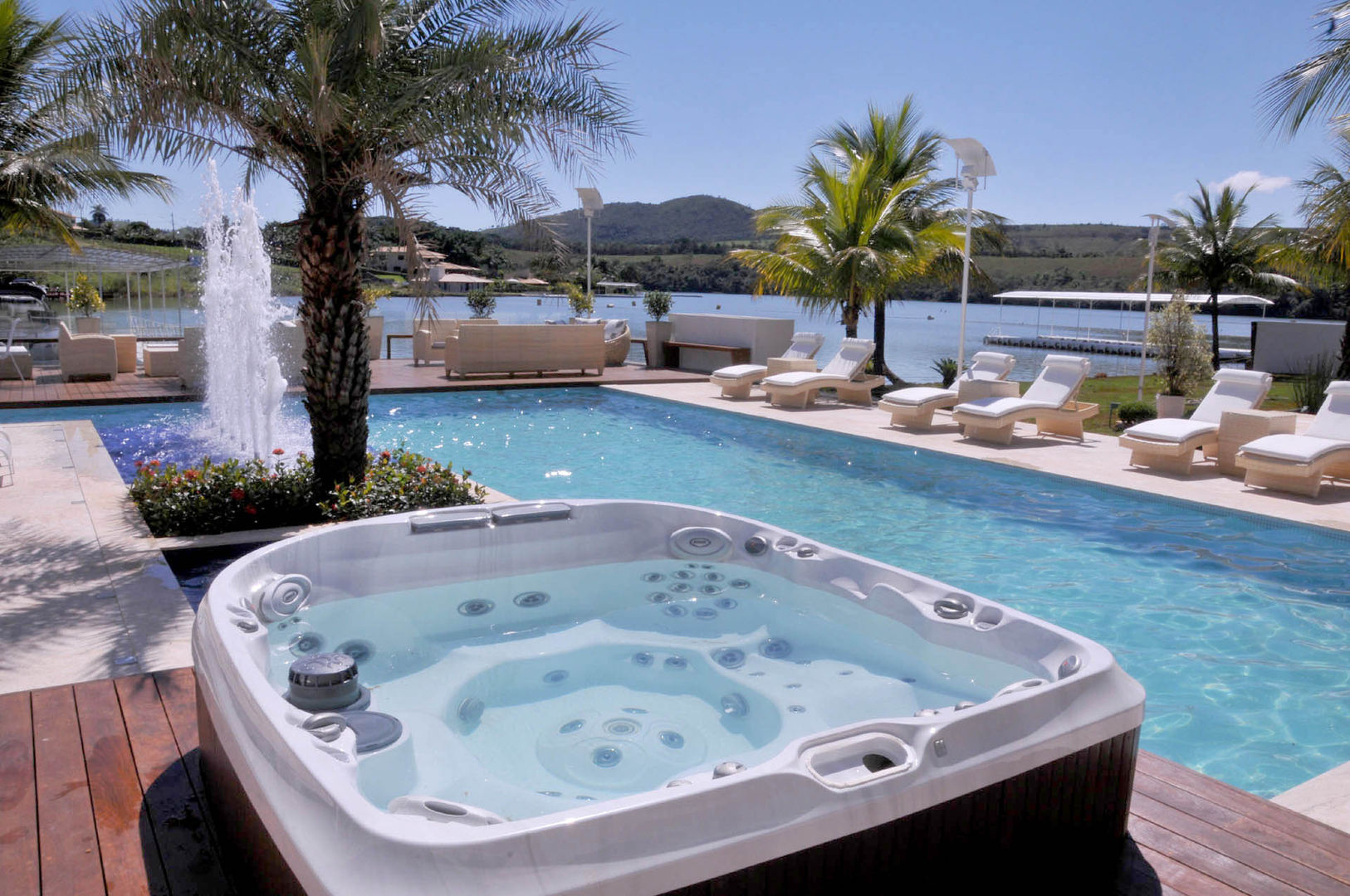 Piscina e Spa A/ZERO Arquitetura Modern Spa piscina ao ar livre,banheiras de jardim,deck