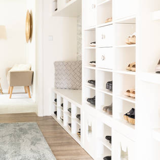 Furnishing the Hallway: 17 Ideas to Fall in Love with