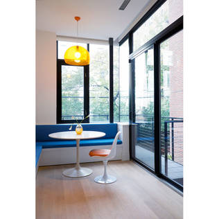 How do I choose chairs to go with my dining table?