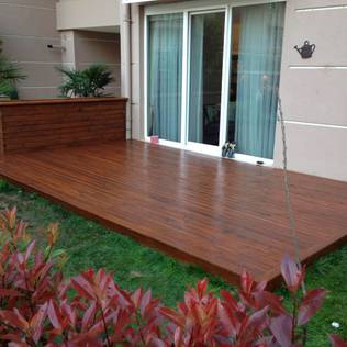 Porch Vs. Deck: which is the more befitting for your home?