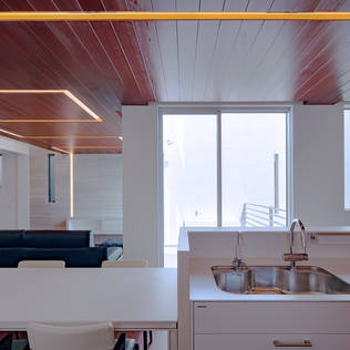 Top 5: from 12 garden fences to the wee-little prefab home you'll fall in love with!