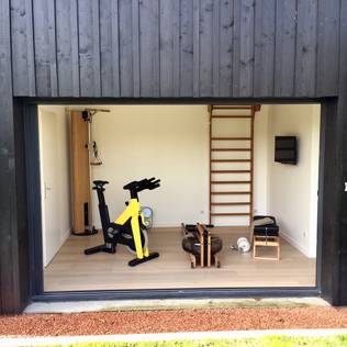 Pump it up with these 11 home gym ideas! 