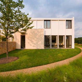 10 ways to boost your home’s curb appeal 