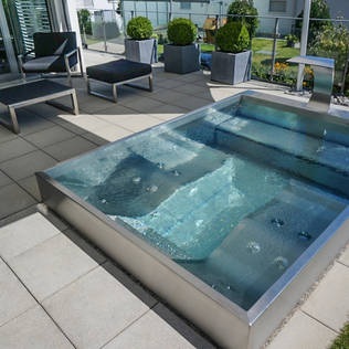 Pools for your garden: 15 ideas for small yards & gardens