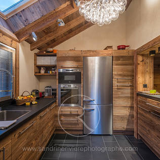 Inject warmth into your home with reclaimed wood wall