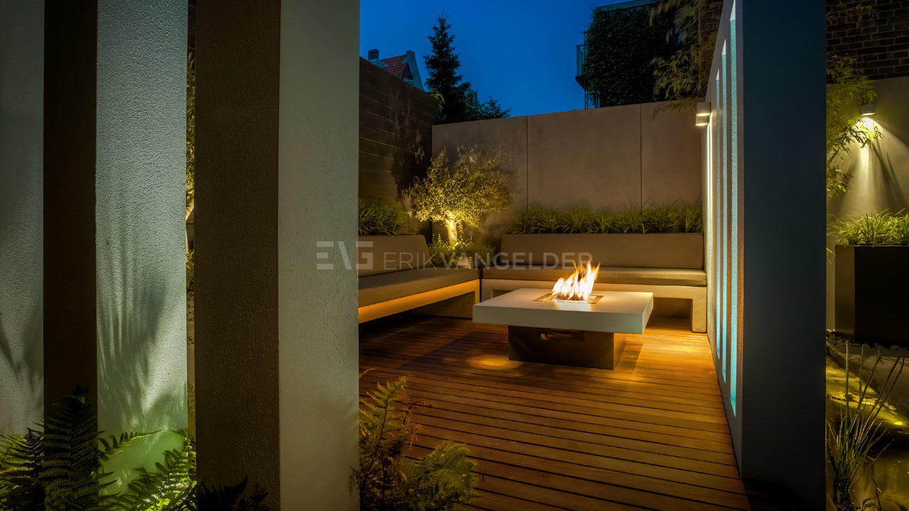 Ontwerp patio/stadstuin Erik van Gelder ERIK VAN GELDER | Devoted to Garden Design Modern Garden Fire pits & barbecues