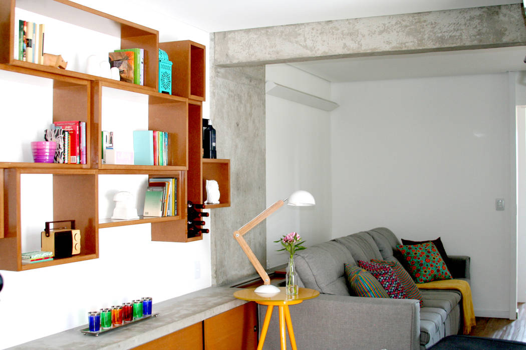 Estar 1 verso arquitetura Modern Living Room Mobília,Propriedade,Sofá,Estante,Mesa,laranja,Prateleiras,Design de interiores,Estante,Arquitetura